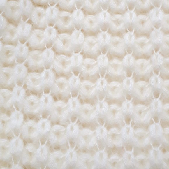 Le Chateau Ivory Knit Winter Scarf NWT - Picture 4 of 6